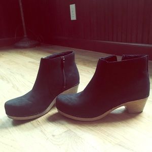 dansko maria black 39